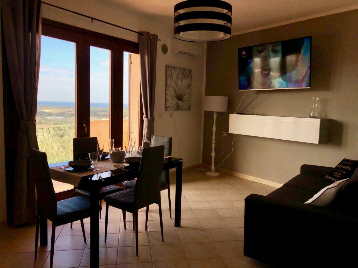 Calypso Home Sea View Badesi Exteriör bild